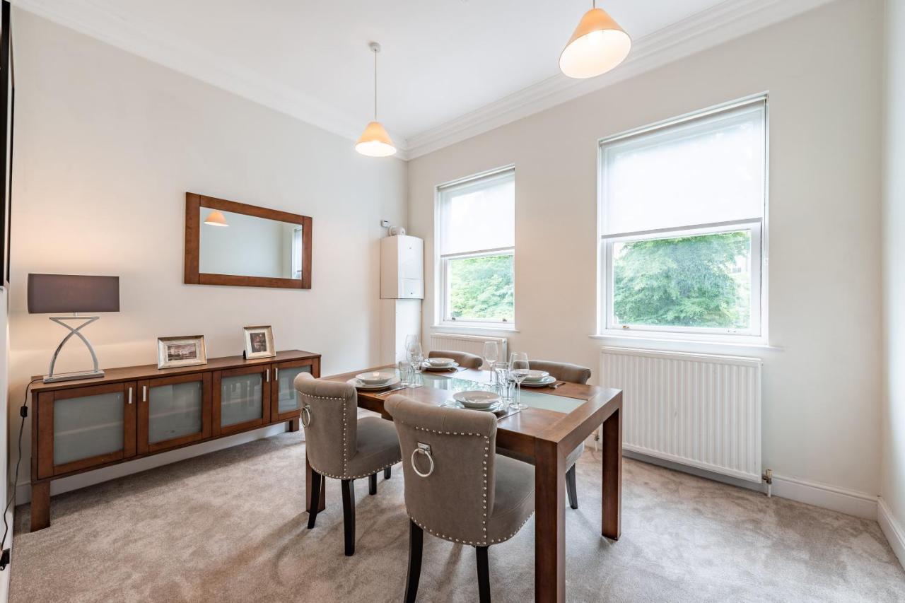 Somerset Court Kensington Apartments Лондон Екстериор снимка
