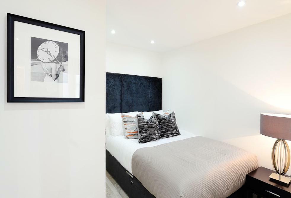 Somerset Court Kensington Apartments Лондон Екстериор снимка