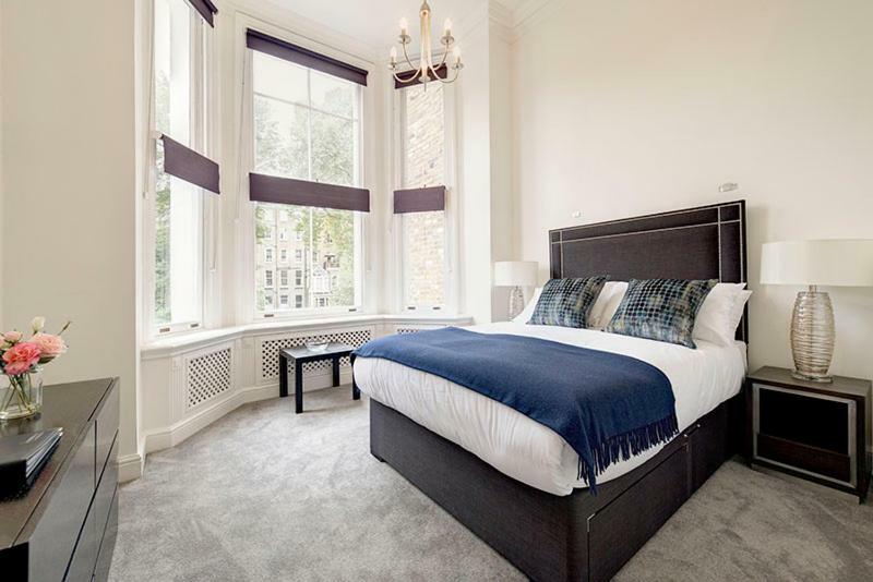 Somerset Court Kensington Apartments Лондон Екстериор снимка