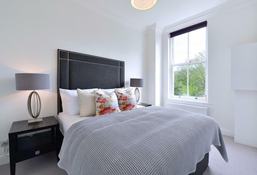 Somerset Court Kensington Apartments Лондон Екстериор снимка